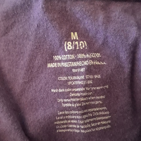 Purple girls never fear,grandma is here tshirt - Picture 3 of 3